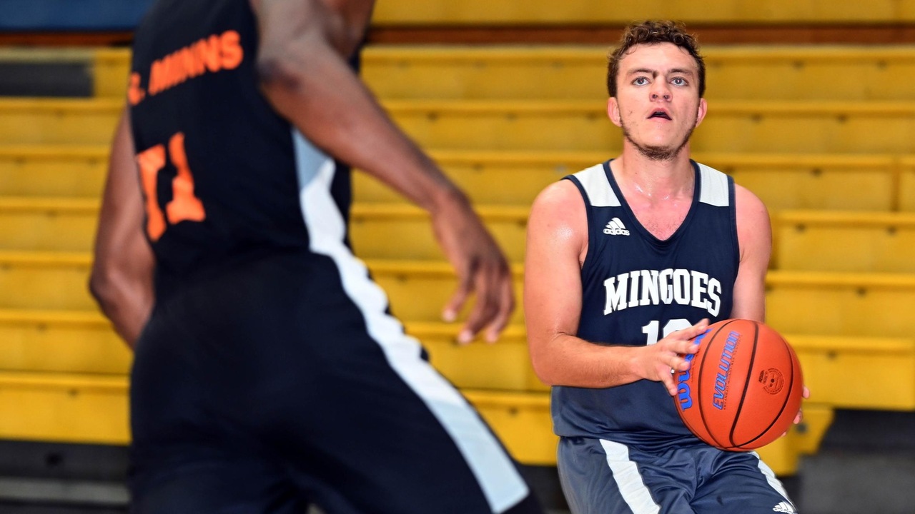 Mingoes put Challengers on lockdown