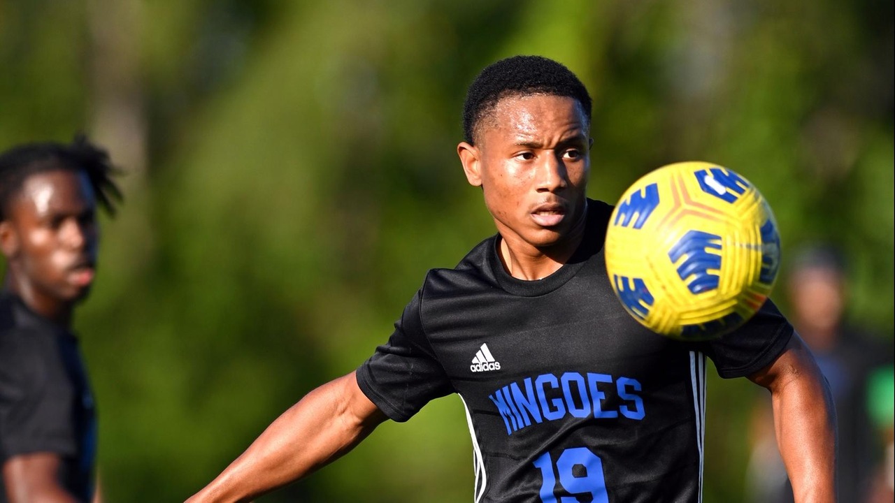 Mingoes soccer takes revenge on Renegades