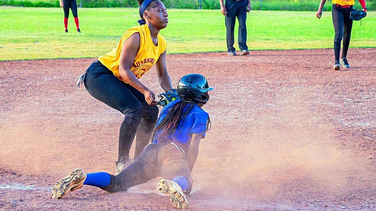 Mingoes defense breaks down in bronze medal game