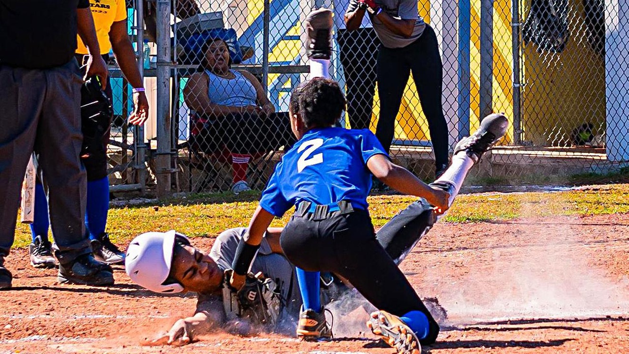 Mingoes lose to Grand Bahama, relegated to bronze medal game