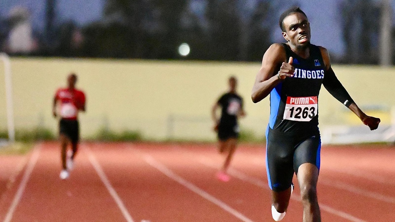 Lhevinne Joseph leads Mingoes Men in season opener
