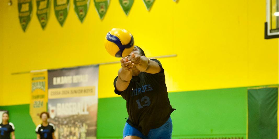 Mingoes dominate Aces in straight sets